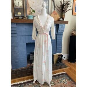 Vintage XS Texsheen Nylon Satin Robe Peach Floral Long Tie Nightgown 1960s MCM